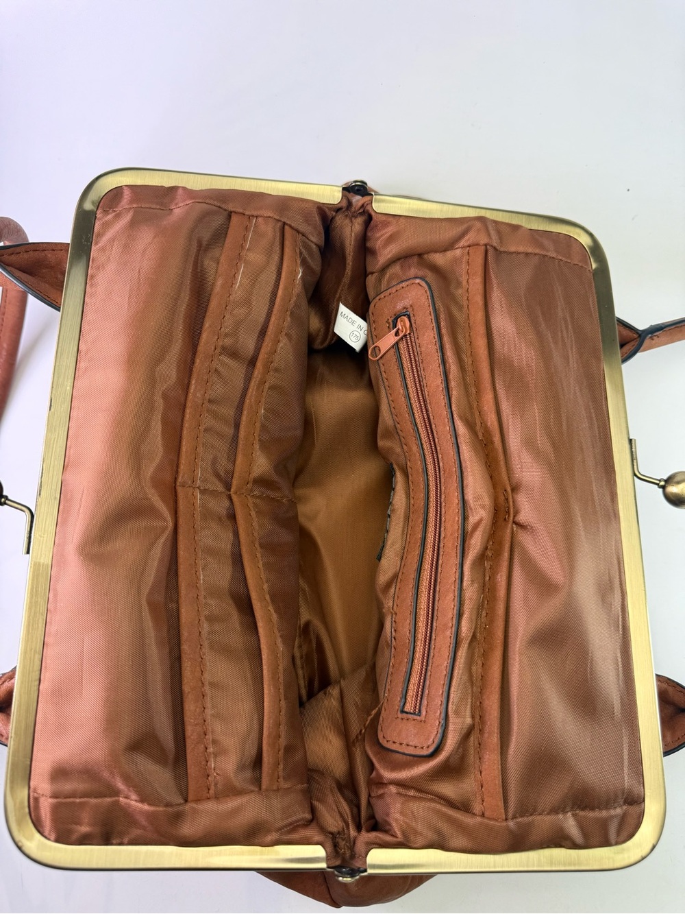Vintage-Inspired Tan Vegan Leather Frame Satchel - Picture 6 of 8